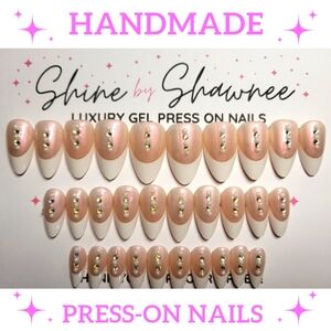 Handmade Luxury Press-On Nails | Sturdy & Reusable | SPARKLE & PEARLS